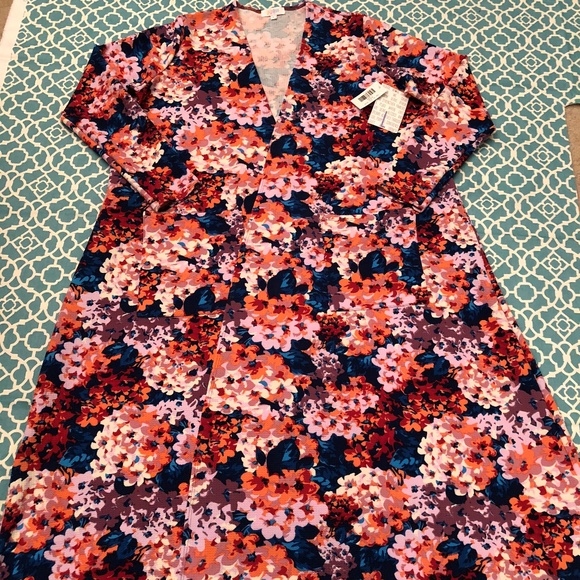LuLaRoe Sweaters - LULAROE Liverpool Floral Sarah Large